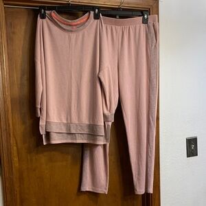 Women's Pink Lounge Set